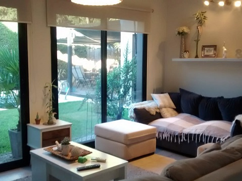 venta - Impecable casa moderna en Country El Pato, con 4 dormitorios y piscina calefaccionada